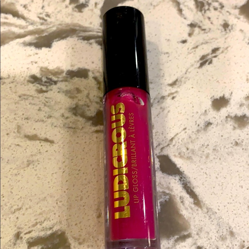 Milani lip gloss